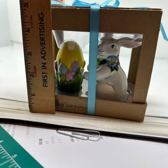 Blue Sky Bunny Egg Ceramic Salt Pepper Shaker Set Easter Spring Collectible - Picture 7 of 10